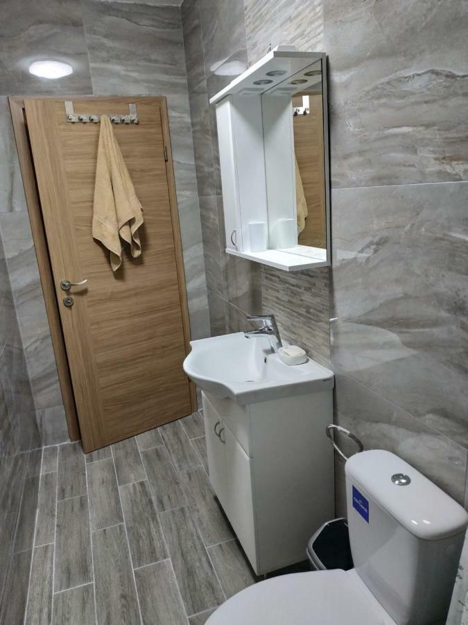 At George'S Apartments Охрид Екстер'єр фото